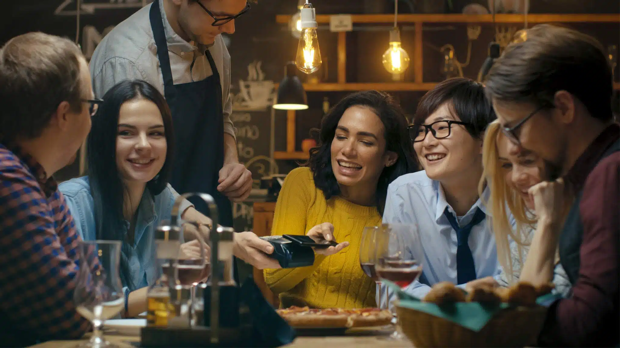 Zahlen bitte! Mobiles Bezahlen in der Gastronomie